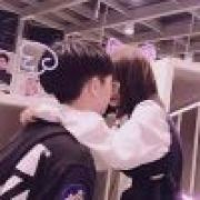 “化个逗号给明天”