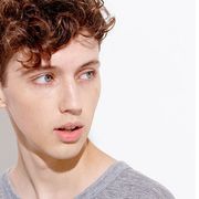 我老公超棒他叫特洛伊希文