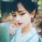 一剪闲云一溪月