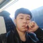 人不轻狂枉少年