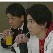 一个弑父一个断后