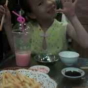 我是燕子，李想