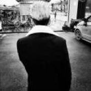 궁궐의 본 둘째 늑대