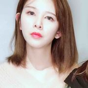 一只勤劳搬砖的商务