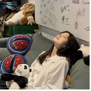 与月同眠.