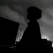 风吹不散忧煜
