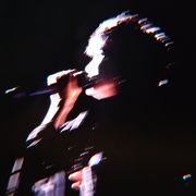 薇见月