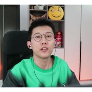 满满（鲤鱼粉丝😎）