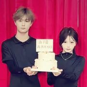 互联网磕4⃣鱼子酱