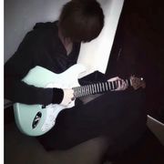 一尘不染。