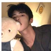 流星雨划过天空