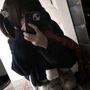 ，