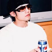 奇