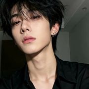 李初一