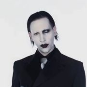 熏香花朵凛然绽放