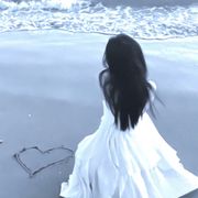 秋浔.