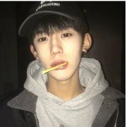 呃呃