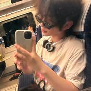 小依