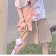 篆愁君