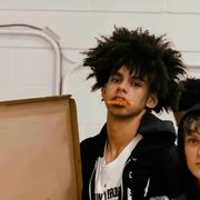 她还会爱着你吗