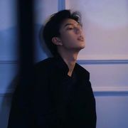 何妨吟啸且徐行