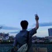 晚霞三两