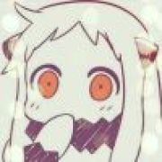 糕糕站在冰箱上