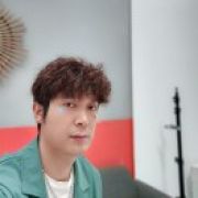 人不中二枉少年